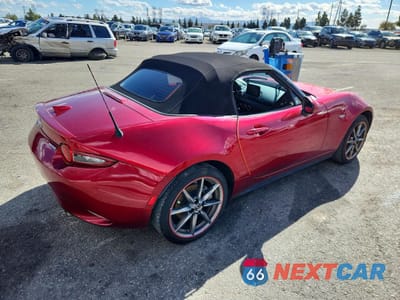Trzecie zdjęcie samochodu z tyłu: 2023 MAZDA MX-5 MIATA GRAND TOURING VIN:JM1NDAD75P0561862 - miniatura