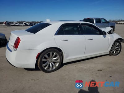 Trzecie zdjęcie samochodu z tyłu: 2018 CHRYSLER 300 TOURING VIN:2C3CCAAG8JH222647 - miniatura