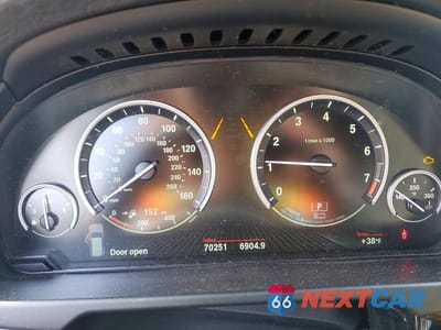 Zdjęcie 9 z 13 samochodu: 2018 BMW X5 XDR40E VIN:5UXKT0C52J0V99846 - miniatura