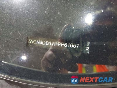 Zdjęcie 13 z 13 samochodu: 2023 JEEP RENEGADE LATITUDE VIN:ZACNJDB17PPP61657 - miniatura