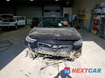 Piąte zdjęcie samochodu w środku: 2018 BUICK REGAL TOURX ESSENCE VIN:W04GV8SX4J1088551 - miniatura