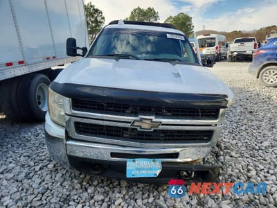 Piąte zdjęcie samochodu w środku: 2007 CHEVROLET SILVERADO K3500 VIN:1GBHK34K67E571293 - miniatura