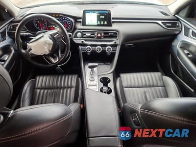 Zdjęcie 8 z 11 samochodu: 2021 GENESIS G70 2.0T VIN:KMTG34LAXMU072180 - miniatura