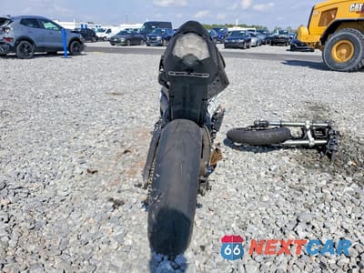 Czwarte zdjęcie samochodu z boku: 2010 KAWASAKI ZX600 R VIN:JKAZX4R15AA019395 - miniatura