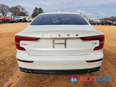 Zdjęcie 6 z 11 samochodu: 2021 VOLVO S60 T5 MOMENTUM VIN:7JR102FK9MG096718 - miniatura