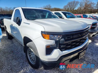 Czwarte zdjęcie samochodu z boku: 2023 CHEVROLET SILVERADO C1500 VIN:3GCNAAEK2PG152533 - miniatura