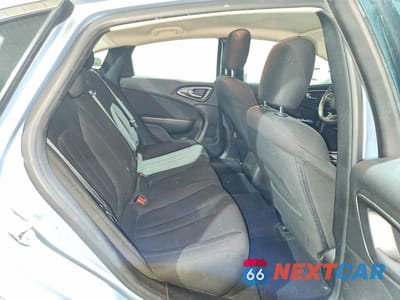 Zdjęcie 10 z 13 samochodu: 2015 CHRYSLER 200 LIMITED VIN:1C3CCCAB4FN705308 - miniatura