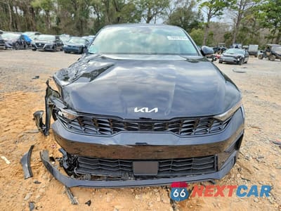 Piąte zdjęcie samochodu w środku: 2025 KIA K5 LXS VIN:KNAG24J75S5290430 - miniatura