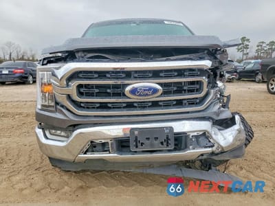 Piąte zdjęcie samochodu w środku: 2022 FORD F150 SUPERCREW VIN:1FTEW1CP4NKD55798 - miniatura