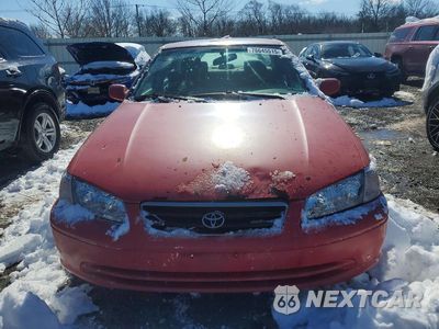Piąte zdjęcie samochodu w środku: 2001 TOYOTA CAMRY CE VIN:4T1BG22K41U048170 - miniatura