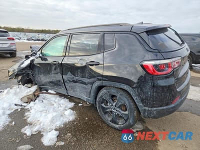 Drugie zdjęcie samochodu z przodu: 2019 JEEP COMPASS LATITUDE VIN:3C4NJDBB8KT648636 - miniatura