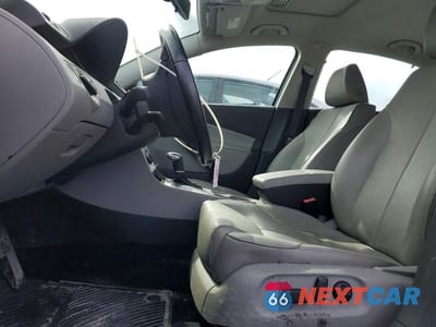 Zdjęcie 7 z 12 samochodu: 2009 VOLKSWAGEN PASSAT TURBO VIN:WVWJK73C39P042311 - miniatura