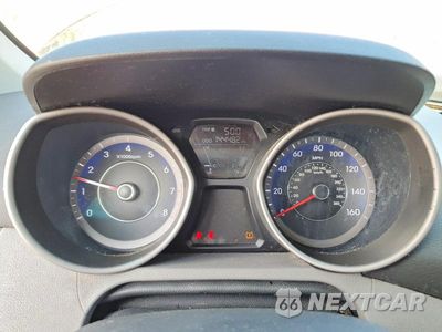 Zdjęcie 9 z 11 samochodu: 2013 HYUNDAI ELANTRA GLS VIN:KMHDH4AE2DU993054 - miniatura