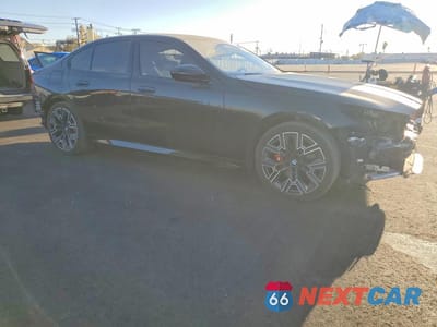 Czwarte zdjęcie samochodu z boku: 2025 BMW 530 I VIN:WBA43FJ07SCT58155 - miniatura