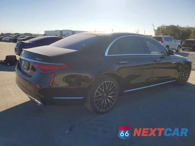 Trzecie zdjęcie samochodu z tyłu: 2022 MERCEDES-BENZ S 500 4MATIC VIN:W1K6G6DB5NA073313 - miniatura