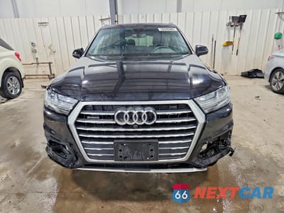 Piąte zdjęcie samochodu w środku: 2019 AUDI Q7 PREMIUM PLUS VIN:WA1LAAF7XKD010111 - miniatura