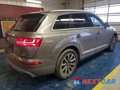 Trzecie zdjęcie samochodu z tyłu: 2017 AUDI Q7 PRESTIGE VIN:WA1VAAF74HD001633 - miniatura