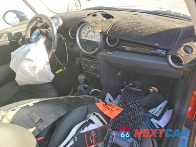 Zdjęcie 8 z 12 samochodu: 2011 MINI COOPER S VIN:WMWSV3C56BTY13862 - miniatura