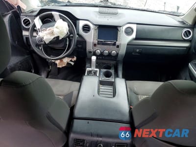 Zdjęcie 8 z 13 samochodu: 2020 TOYOTA TUNDRA SR5 VIN:5TFDY5F10LX922660 - miniatura