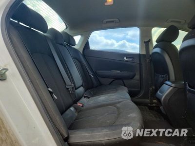 Zdjęcie 10 z 13 samochodu: 2016 KIA OPTIMA LX VIN:5XXGT4L33GG068417 - miniatura