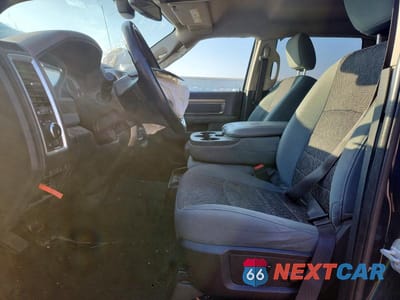 Zdjęcie 7 z 11 samochodu: 2016 RAM 1500 SLT VIN:1C6RR7LG7GS277121 - miniatura