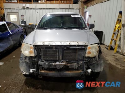 Piąte zdjęcie samochodu w środku: 2011 SUZUKI EQUATOR SPORT VIN:5Z61D0FV0BC413311 - miniatura