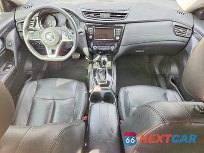 Zdjęcie 8 z 12 samochodu: 2020 NISSAN ROGUE S VIN:5N1AT2MT3LC811656 - miniatura