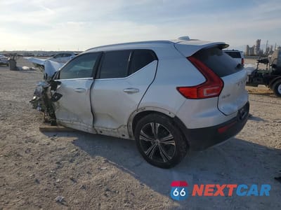 Drugie zdjęcie samochodu z przodu: 2021 VOLVO XC40 T5 INSCRIPTION VIN:YV4162UL3M2549038 - miniatura