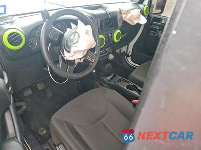 Zdjęcie 8 z 12 samochodu: 2016 JEEP WRANGLER SPORT VIN:1C4AJWAG3GL274205 - miniatura