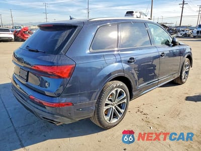 Trzecie zdjęcie samochodu z tyłu: 2025 AUDI Q7 PREMIUM PLUS VIN:WA1LCBF70SD018427 - miniatura