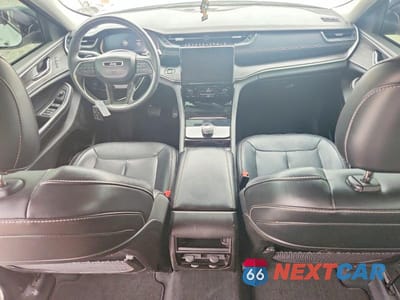 Zdjęcie 8 z 13 samochodu: 2023 JEEP GRAND CHEROKEE LIMITED VIN:1C4RJGBG9PC535070 - miniatura
