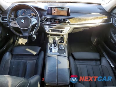 Zdjęcie 8 z 14 samochodu: 2016 BMW 740 I VIN:WBA7E2C54GG546723 - miniatura