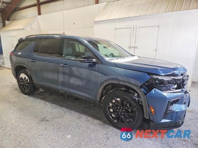 Czwarte zdjęcie samochodu z boku: 2025 CHEVROLET TRAVERSE LT VIN:1GNEVGRS6SJ239139 - miniatura