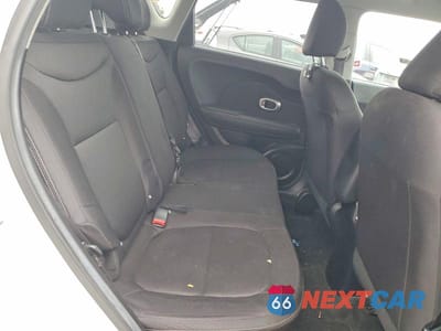 Zdjęcie 10 z 11 samochodu: 2016 KIA SOUL VIN:KNDJN2A2XG7237808 - miniatura