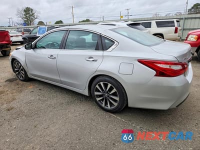 Drugie zdjęcie samochodu z przodu: 2017 NISSAN ALTIMA 2.5 VIN:1N4AL3AP0HC212888 - miniatura