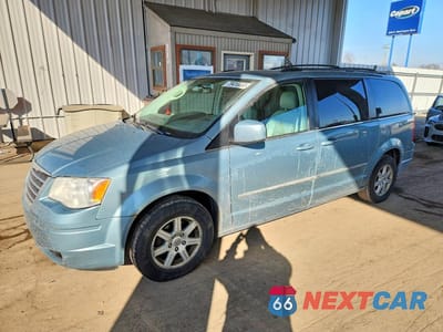 2010 CHRYSLER TOWN & COUNTRY TOURING PLUS 2A4RR8DX6AR481571 - główne zdjęcie licytacji z USA - miniatura