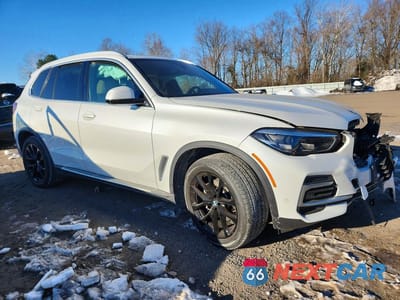 Czwarte zdjęcie samochodu z boku: 2022 BMW X5 XDRIVE40I VIN:5UXCR6C02N9L23436 - miniatura