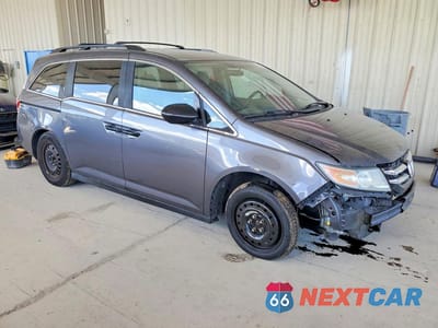 Czwarte zdjęcie samochodu z boku: 2016 HONDA ODYSSEY LX VIN:5FNRL5H25GB109602 - miniatura