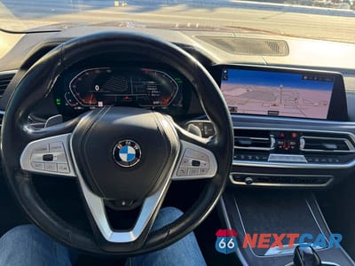 Zdjęcie 7 z 10 samochodu: 2020 BMW X7 XDRIVE40I VIN:5UXCW2C09L9A00387 - miniatura