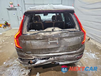 Zdjęcie 6 z 12 samochodu: 2017 VOLVO XC90 T6 VIN:YV4A22PK5H1132840 - miniatura