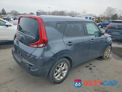 Trzecie zdjęcie samochodu z tyłu: 2020 KIA SOUL S VIN:KNDJ23AUXL7092750 - miniatura