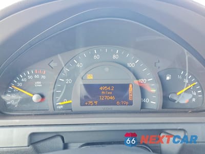 Zdjęcie 9 z 13 samochodu: 2005 MERCEDES-BENZ G 500 VIN:WDCYR49EX5X156540 - miniatura