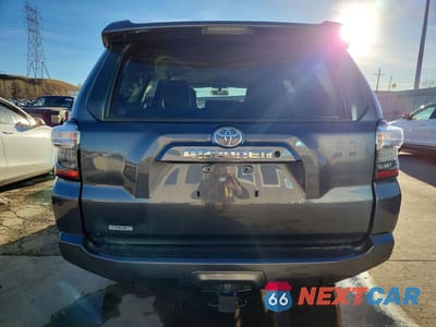 Zdjęcie 6 z 13 samochodu: 2014 TOYOTA 4RUNNER SR5 VIN:JTEBU5JR7E5188366 - miniatura