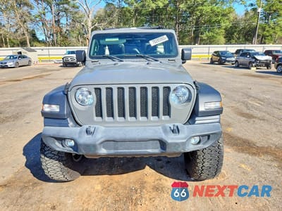 Piąte zdjęcie samochodu w środku: 2020 JEEP WRANGLER UNLIMITED SPORT VIN:1C4HJXDG9LW348784 - miniatura
