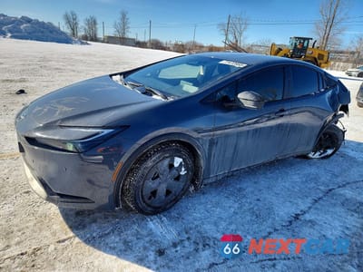 2025 TOYOTA PRIUS JTDACACUXS3053323 - główne zdjęcie licytacji z USA - miniatura