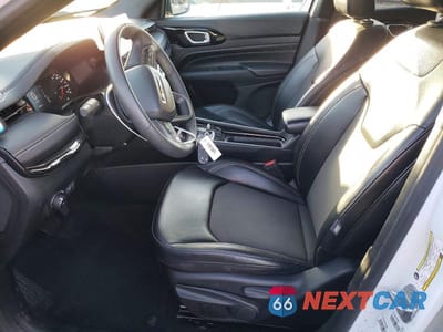 Zdjęcie 7 z 12 samochodu: 2023 JEEP COMPASS LATITUDE VIN:3C4NJDBN0PT507545 - miniatura