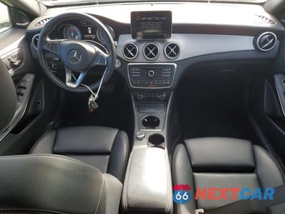 Zdjęcie 8 z 13 samochodu: 2017 MERCEDES-BENZ GLA 250 4MATIC VIN:WDCTG4GB8HJ288809 - miniatura