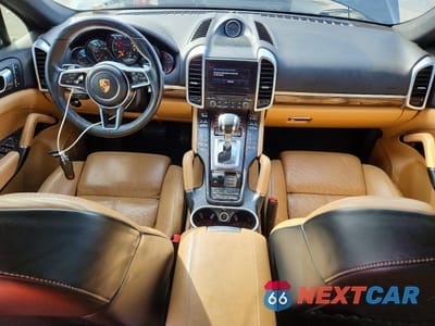 Zdjęcie 8 z 13 samochodu: 2017 PORSCHE CAYENNE 3.6L V6 VIN:WP1AA2A26HKA92064 - miniatura