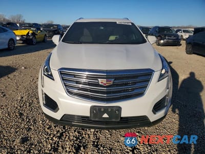 Piąte zdjęcie samochodu w środku: 2019 CADILLAC XT5 VIN:1GYKNARS9KZ125186 - miniatura