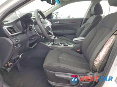 Zdjęcie 7 z 12 samochodu: 2020 KIA OPTIMA LX VIN:5XXGT4L35LG444268 - miniatura